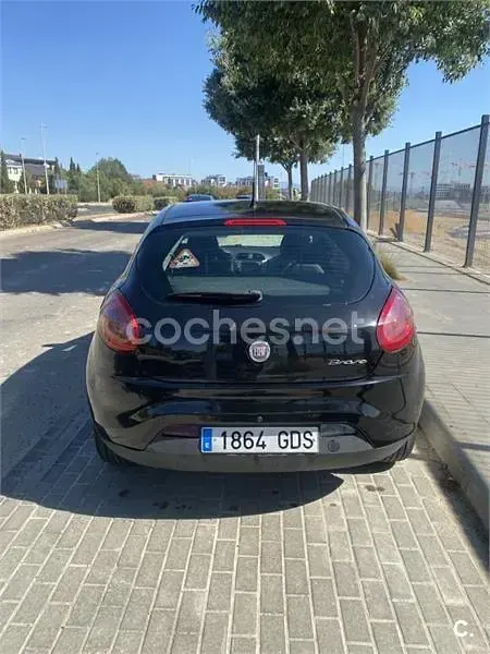 Usado Fiat Bravo Dynamic 120 CV (88 kW) 2008 Negro Utilitario
