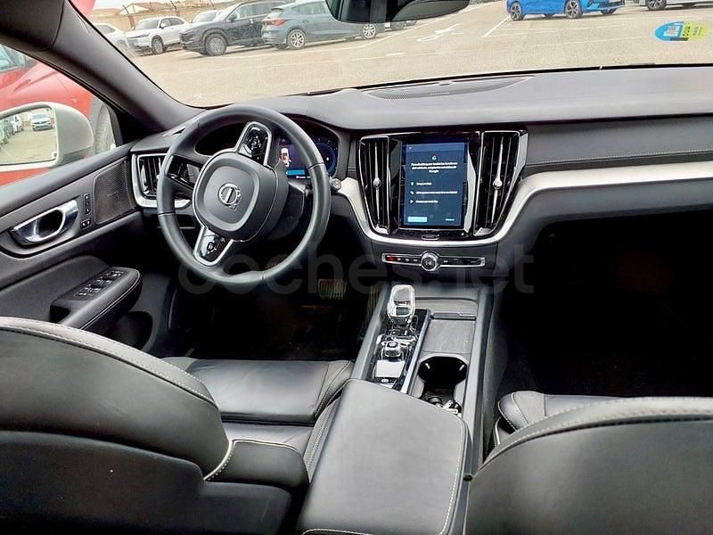Usado Volvo V60 CC Ultimate 197 CV (144 kW) 2022 Gris / plata Familiar