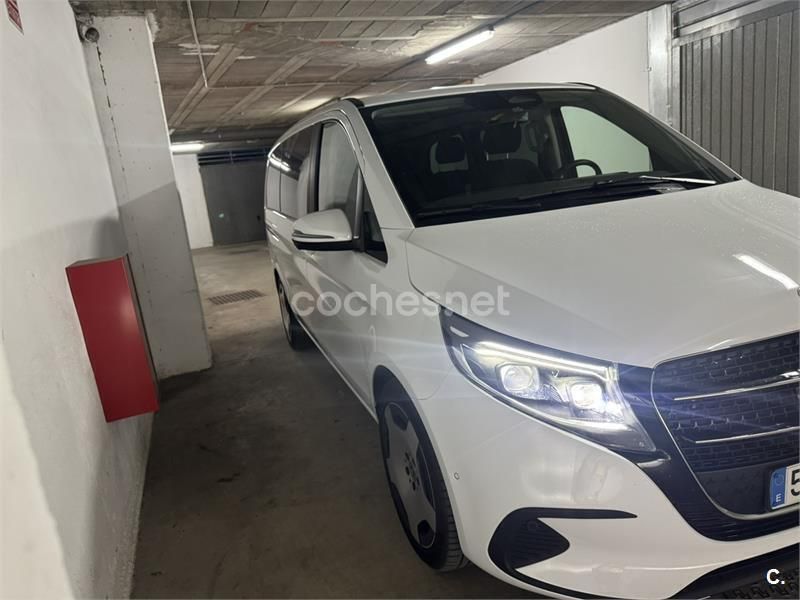 Blanco Usado 2024 Mercedes V220 Style Monovolumen | 76.000 € - Imagen 1/4