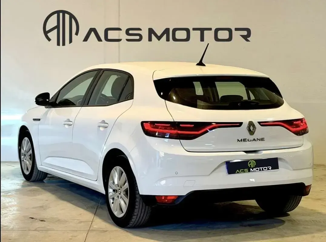 Usado Renault Mégane Equilibre 116 CV (85 kW) 2023 Blanco Utilitario
