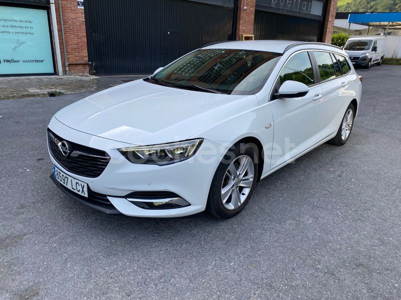 Blanco Usado 2020 Opel Insignia Selective Familiar | 12.990 € (Un poco caro) - Imagen 1/4