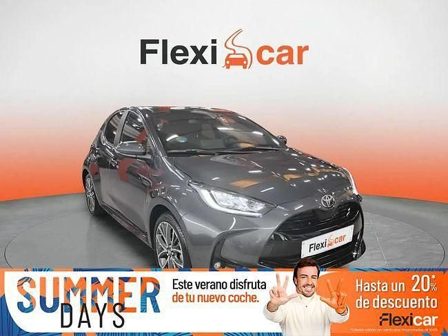 Usado Toyota Yaris Hybrid Style 116 CV (85 kW) 2024 Gris Berlina