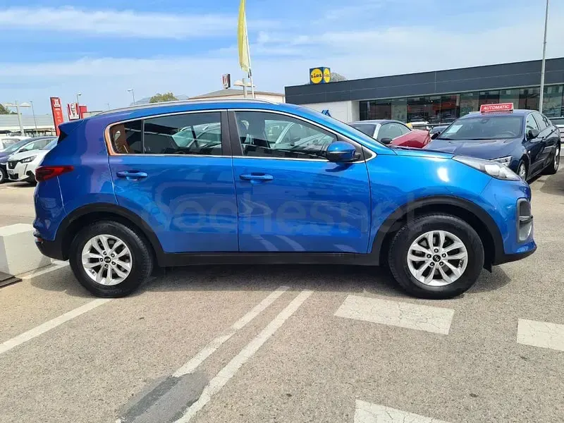 Usado Kia Sportage 136 CV (100 kW) 2022 Azul SUV