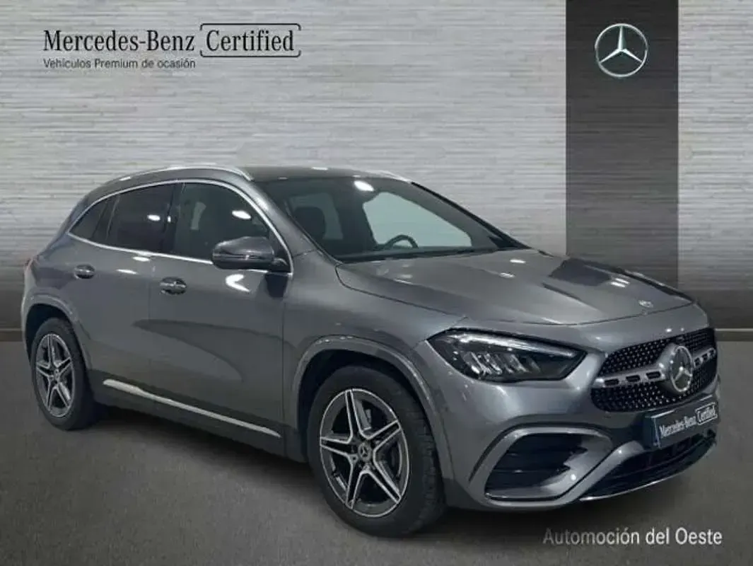 Usado Mercedes GLA200 150 CV (110 kW) 2025 Gris SUV
