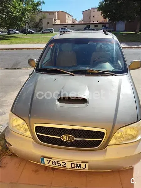 Usado Kia Carnival EX 144 CV (105 kW) 2005 Verde Monovolumen