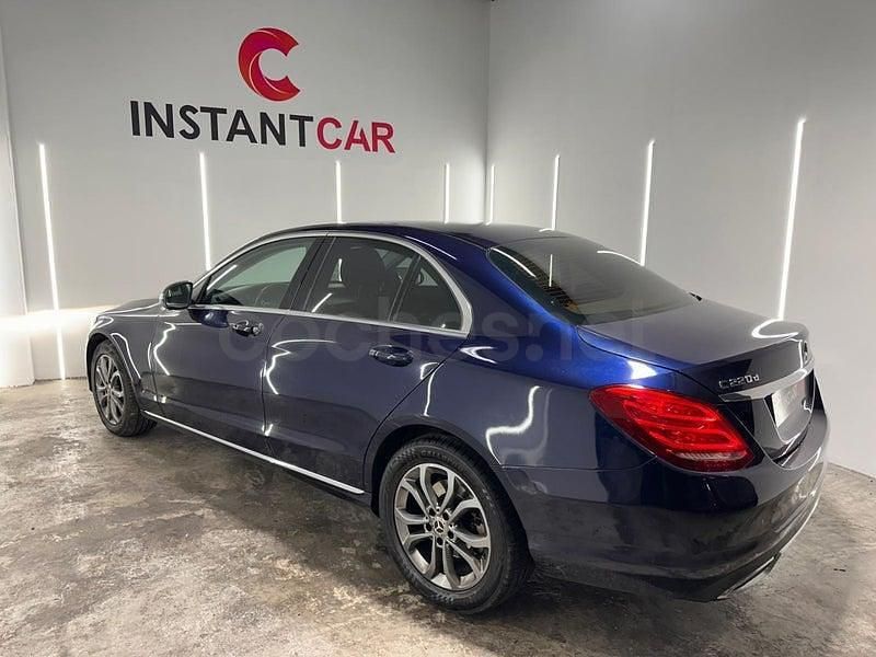 Usado Mercedes C220 194 CV (142 kW) 2019 Azul Berlina