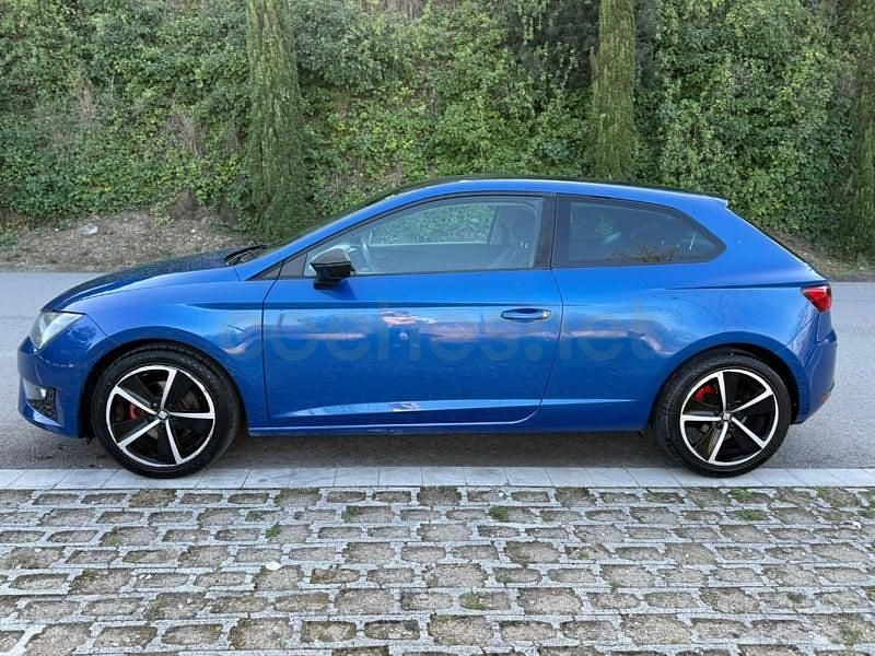 Usado Seat Leon FR 122 CV (89 kW) 2013 Azul Berlina