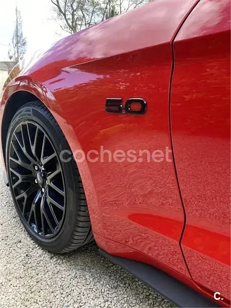 Usado Ford Mustang GT 450 CV (330 kW) 2018 Rojo Descapotable