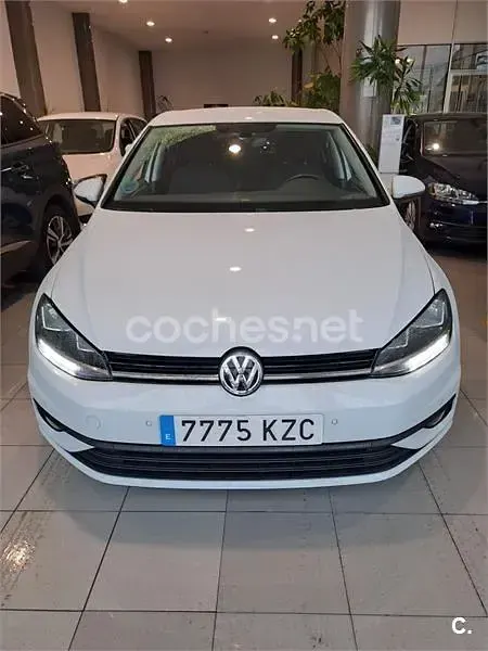 Usado VW Golf VII Advance 115 CV (84 kW) 2019 Blanco Berlina