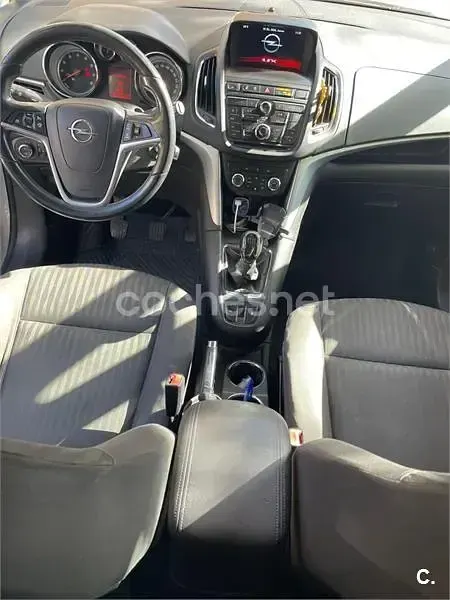 Usado Opel Zafira Tourer Selective 140 CV (102 kW) 2015 Gris / plata Monovolumen