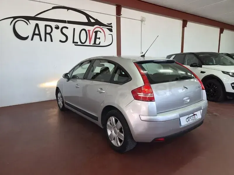Usado Citroën C4 90 CV (66 kW) 2006 Gris / plata Berlina