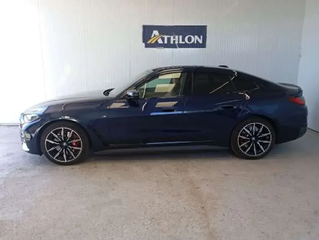 Usado BMW i4 M Sport 250 kW (340 CV) 2023 Azul Berlina