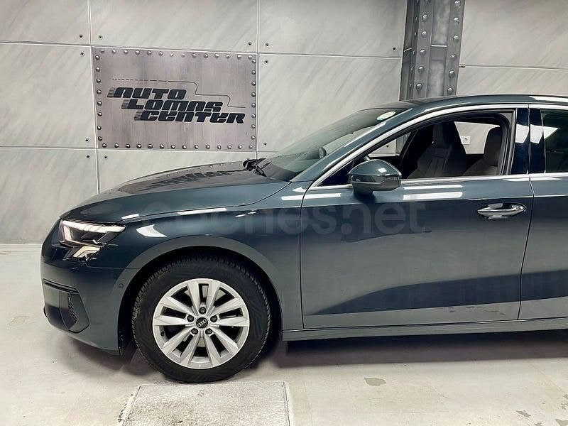 Usado Audi A3 116 CV (85 kW) 2021 Gris / plata Berlina