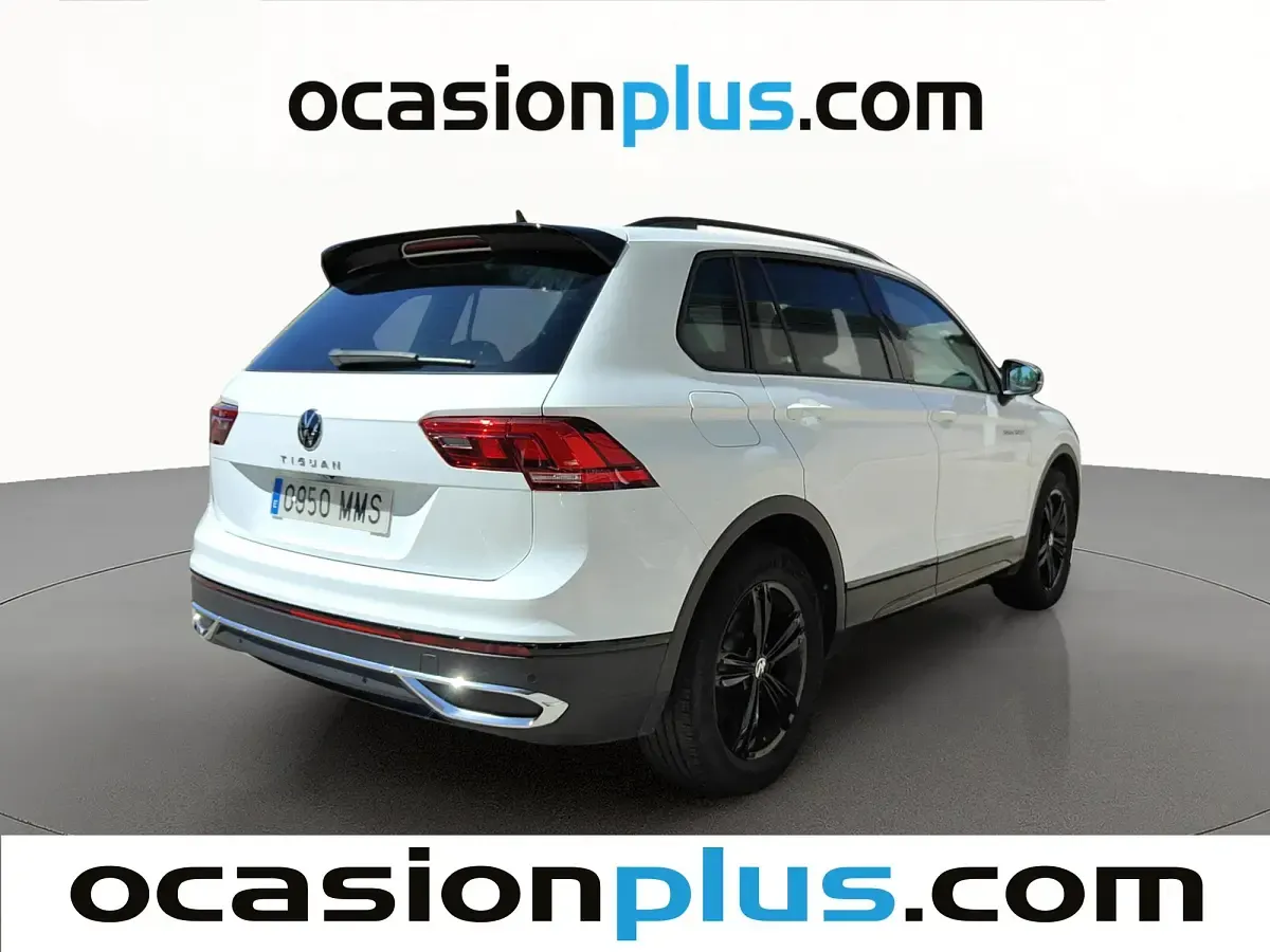Usado VW Tiguan Sportline 150 CV (110 kW) 2024 Blanco SUV