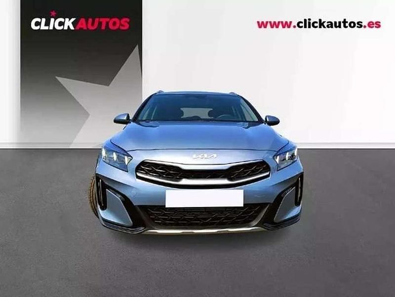 Usado Kia XCeed Active 101 CV (74 kW) 2024 Plateado SUV