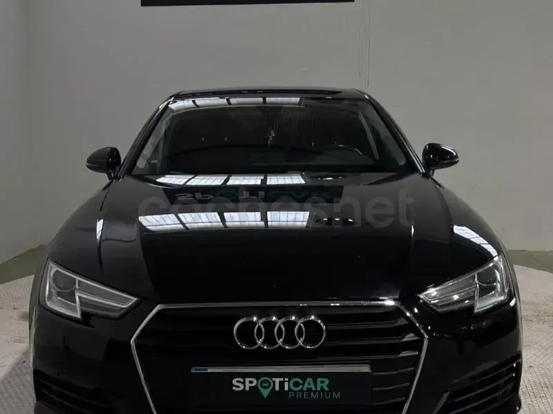 Usado Audi A4 Advanced Plus 150 CV (110 kW) 2018 Negro Berlina