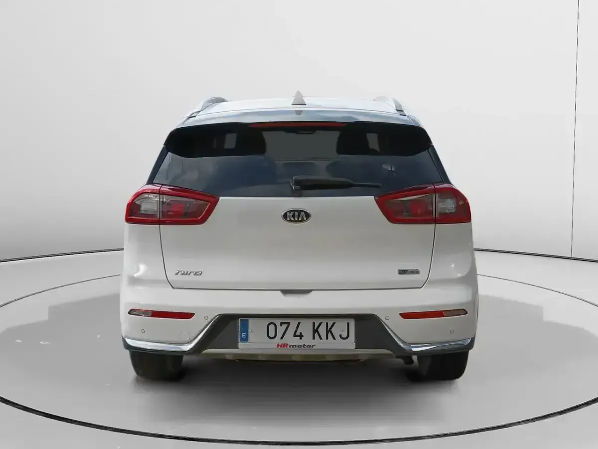 Begagnad Kia Niro 141 HK (103 kW) 2018 Vit SUV