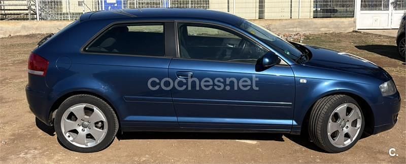 Usado Audi A3 Ambition 150 CV (110 kW) 2004 Azul Berlina