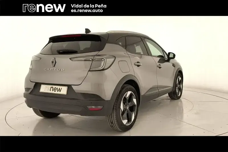 Usado Renault Captur Techno 100 CV (73 kW) 2025 Gris SUV