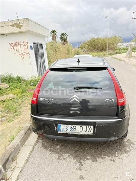 Usado Citroën C4 Exclusive 138 CV (101 kW) 2005 Negro Berlina