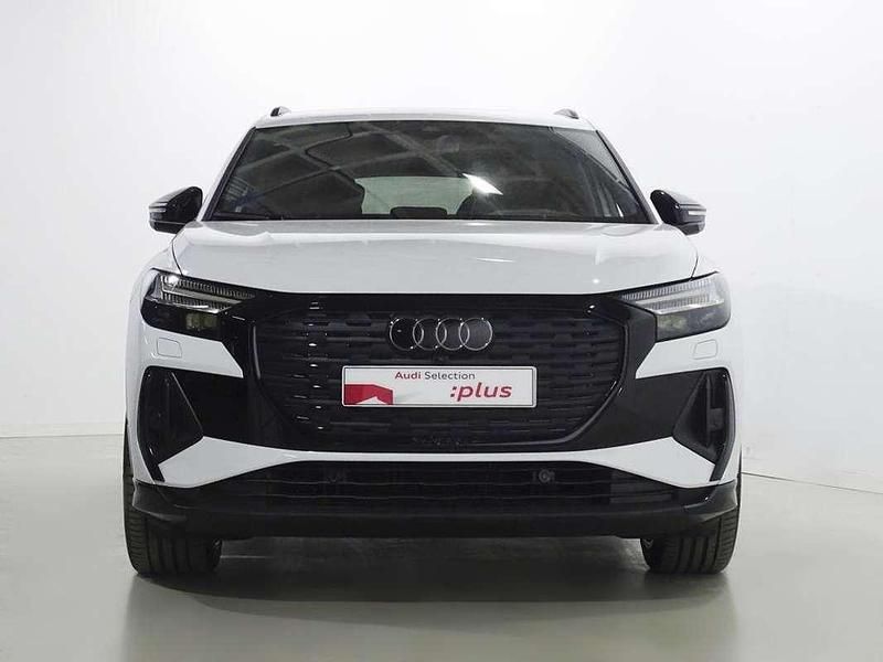 Usado Audi Q4 e-tron Ambiente 219 kW (299 CV) 2023 Blanco SUV