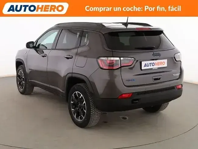 Usado Jeep Compass Trailhawk 241 CV (177 kW) 2021 Gris SUV