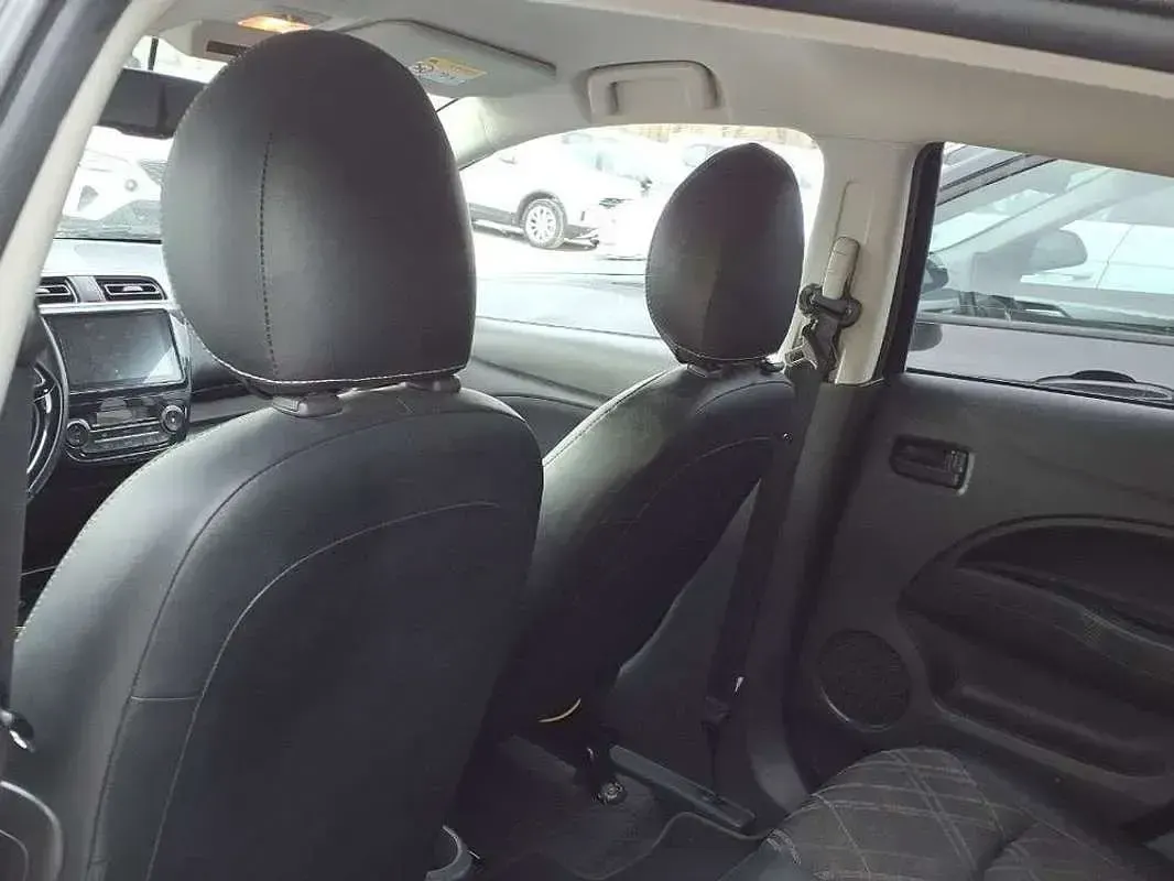Usado Mitsubishi Space Star 71 CV (52 kW) 2022 Negro Utilitario