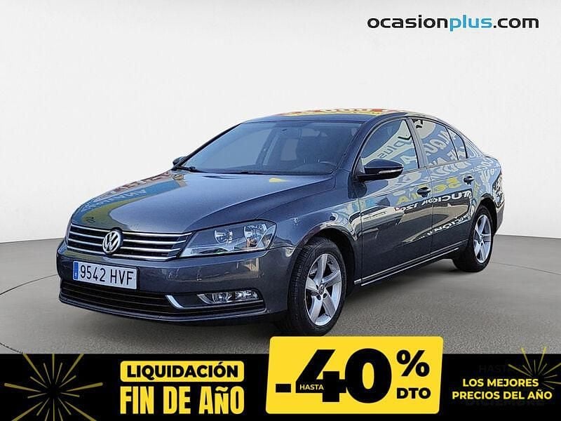 Gris Usado 2013 VW Passat Edition Berlina | 10.800 € (Precio justo) - Imagen 1/4