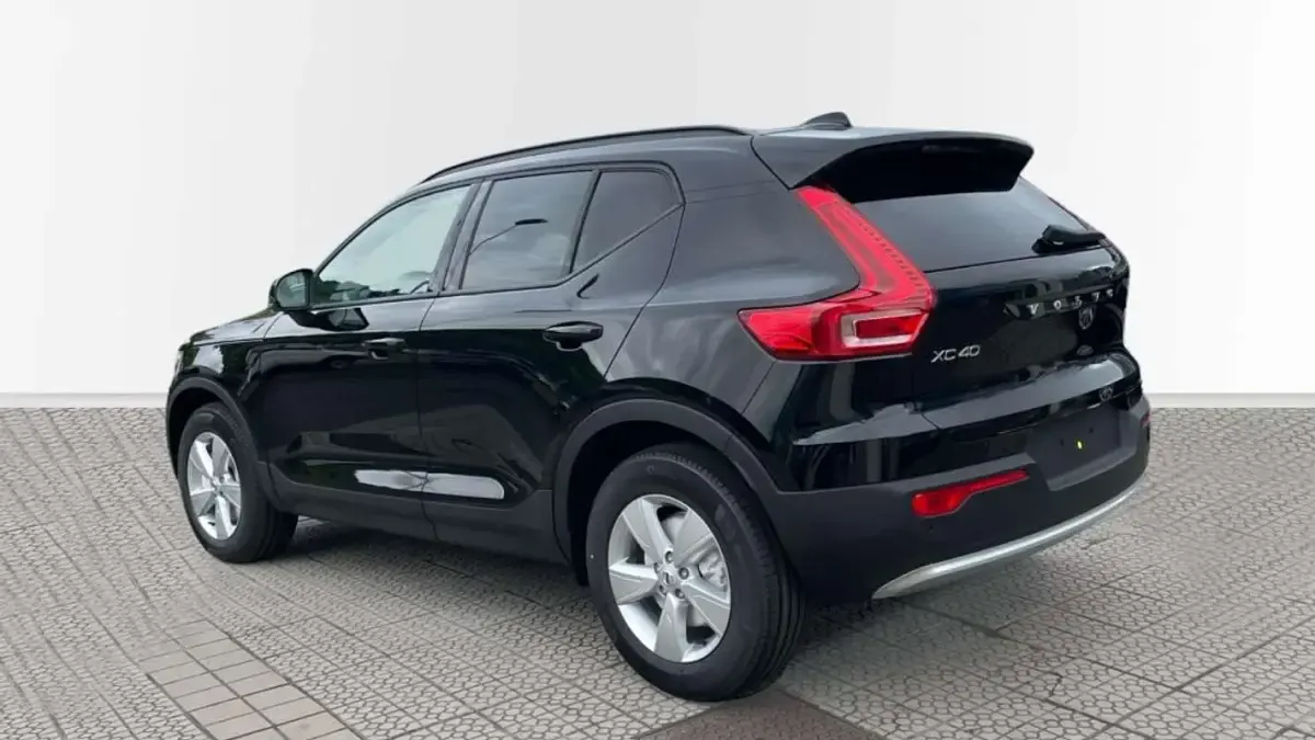 Nuevo Volvo XC40 163 CV (119 kW) 2026 Negro SUV