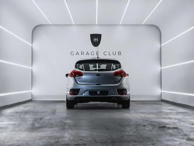 Usado Kia Ceed 100 CV (73 kW) 2016 Gris / plata Utilitario
