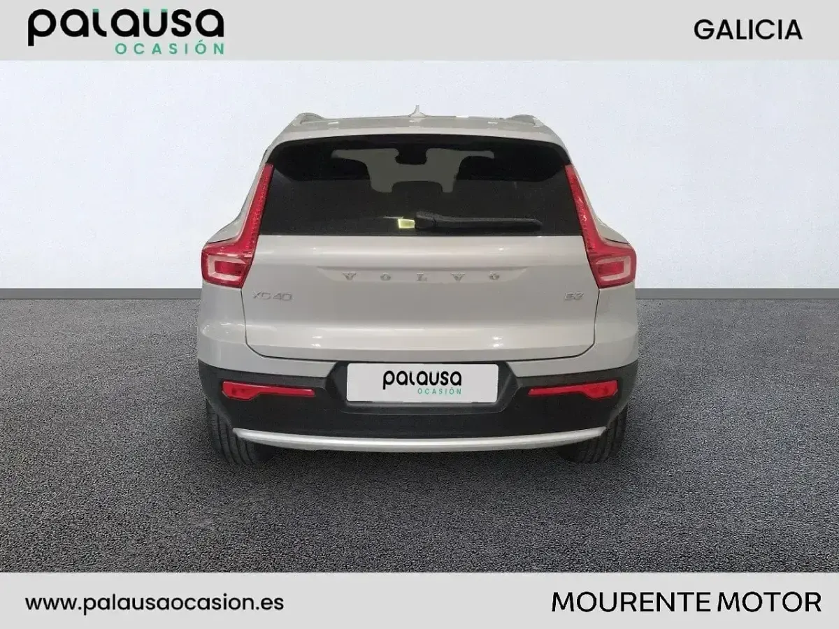 Usado Volvo XC40 Core 163 CV (119 kW) 2022 Gris SUV