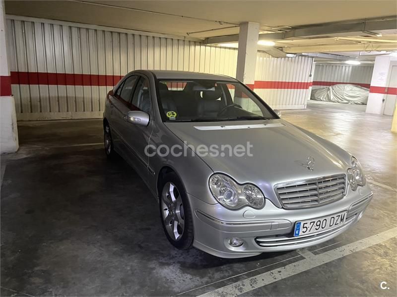Usado Mercedes C320 Avantgarde 224 CV (164 kW) 2006 Gris / plata Familiar