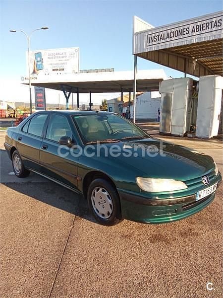 Usado Peugeot 406 112 CV (82 kW) 1998 Verde Berlina