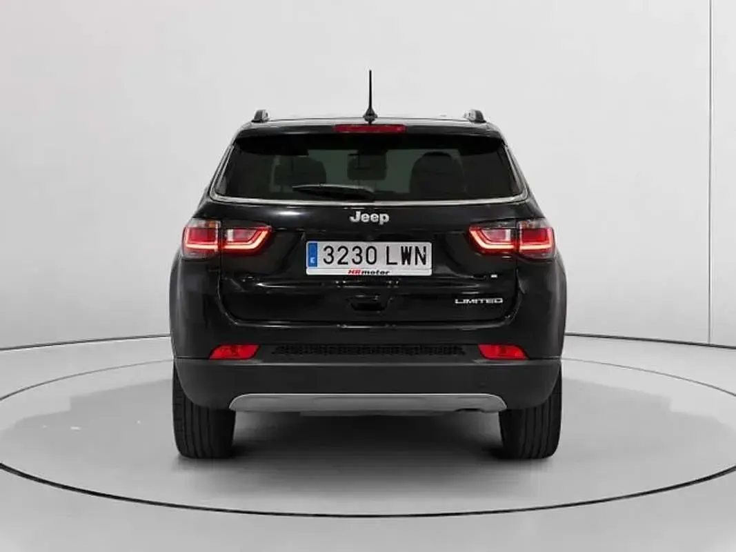 Usado Jeep Compass Limited 131 CV (96 kW) 2022 Negro SUV