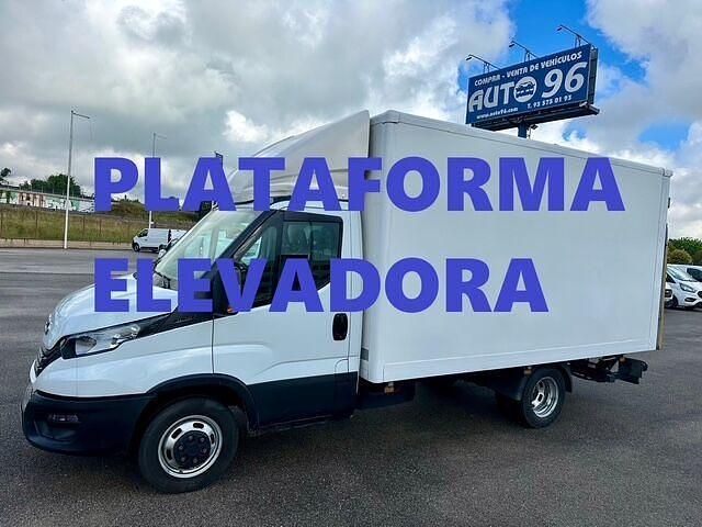 Usado Iveco Daily 156 CV (114 kW) 2023 Blanco