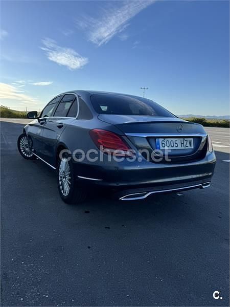 Usado Mercedes C220 Elegance 170 CV (125 kW) 2014 Gris / plata Berlina