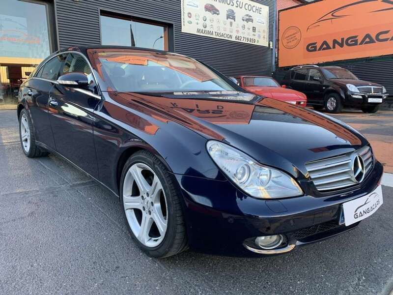 Usado Mercedes CLS320 224 CV (164 kW) 2005 Azul Coupe