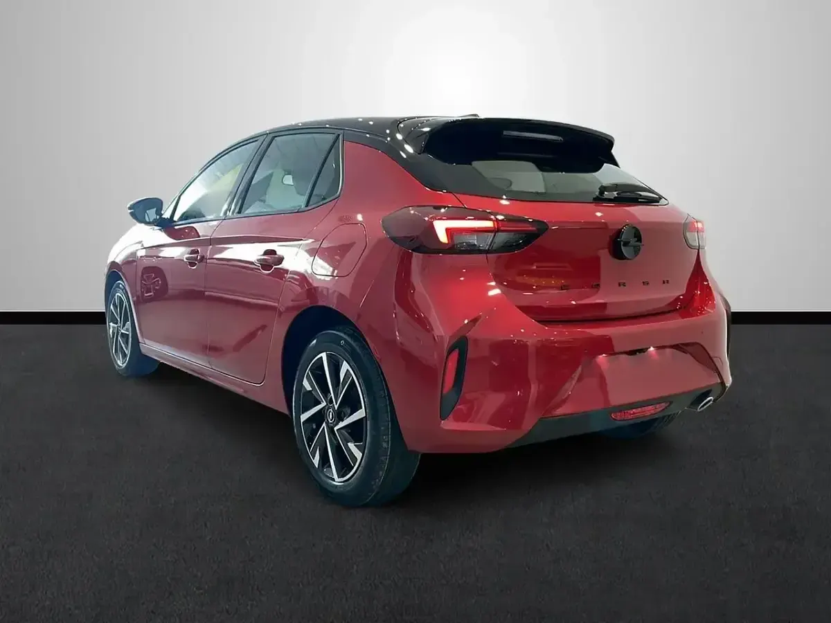 Nuevo Opel Corsa 100 CV (73 kW) 2025 Rojo Utilitario