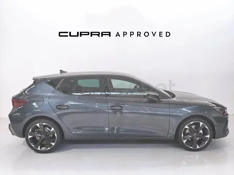 Nuevo Cupra Leon 150 CV (110 kW) 2026 Gris / plata Berlina
