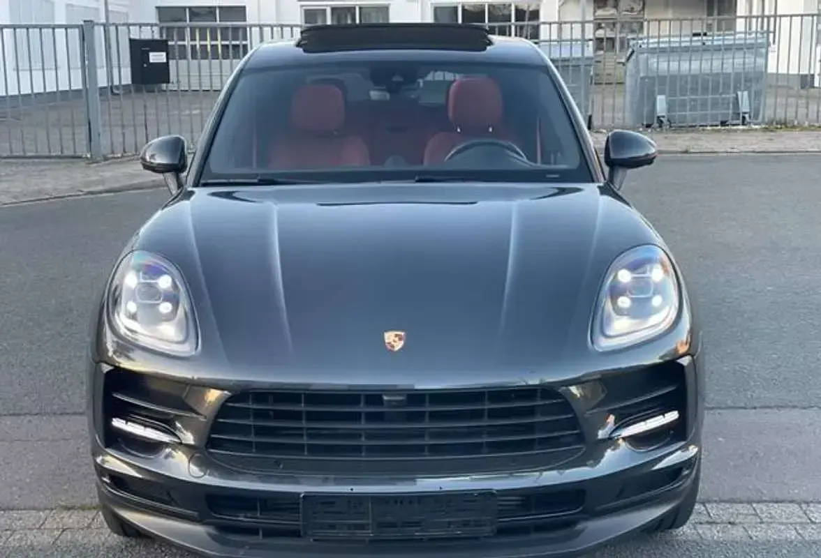 Usado Porsche Macan 252 CV (185 kW) 2021 Gris SUV