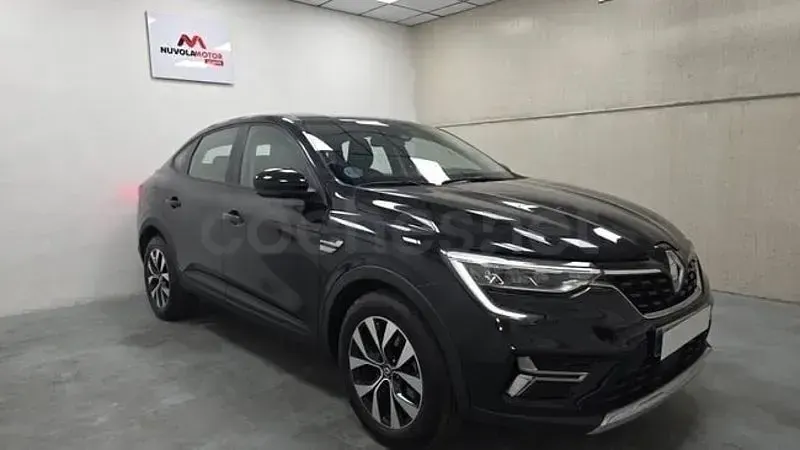 Usado Renault Arkana Intens 145 CV (106 kW) 2022 Negro SUV
