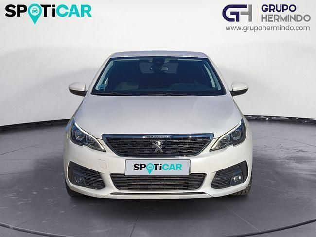 Usado Peugeot 308 Active 110 CV (80 kW) 2021 Blanco
