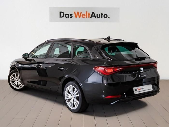 Negro Usado 2024 Seat Leon ST Style Familiar | 22.790 € (Precio justo) - Imagen 1/4