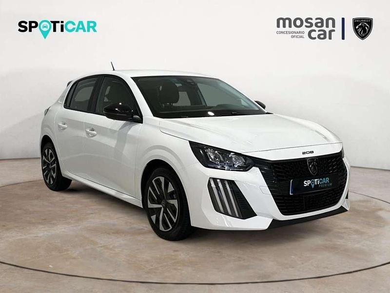 Usado Peugeot 208 Active 101 CV (74 kW) 2024 Blanco Utilitario
