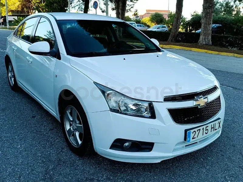 Usado Chevrolet Cruze LT 124 CV (91 kW) 2012 Blanco Berlina