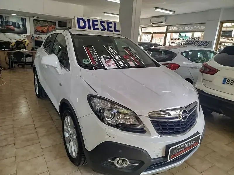 Usado Opel Mokka Selective 136 CV (100 kW) 2015 Blanco SUV