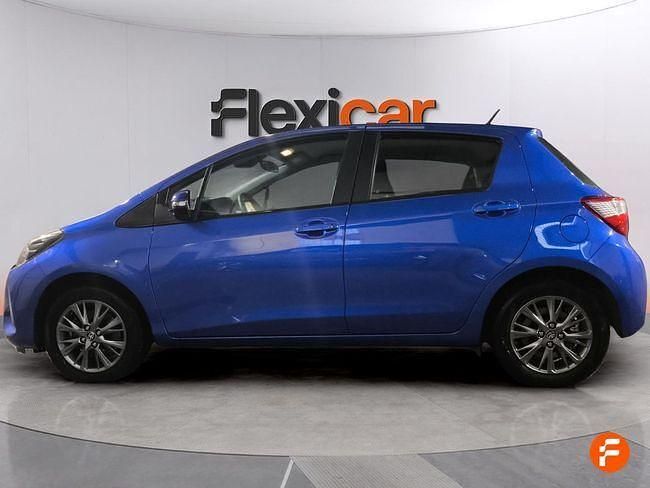 Usado Toyota Yaris Active 111 CV (81 kW) 2019 Azul