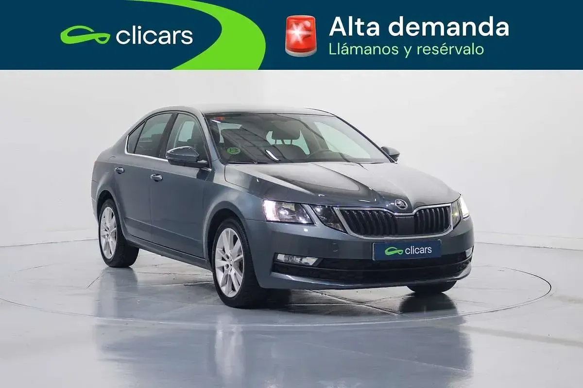 Usado Skoda Octavia Ambition 116 CV (85 kW) 2019 Gris Utilitario