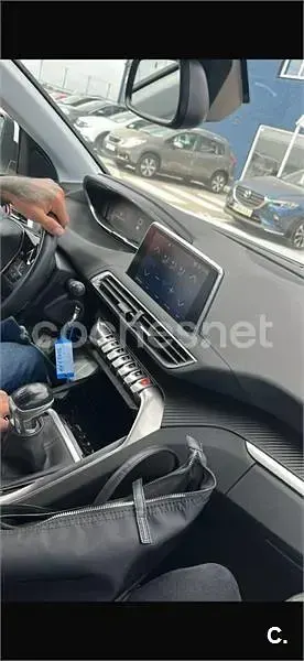 Usado Peugeot 3008 Active 130 CV (95 kW) 2018 Blanco SUV