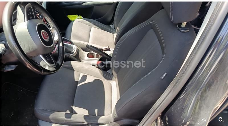 Usado Fiat Tipo Business 120 CV (88 kW) 2018 Negro Familiar